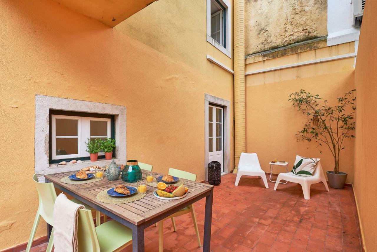 Styling Apartment In Historic Center Lisboa Exterior foto